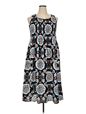 Croft & Barrow Casual Dress (view 1)