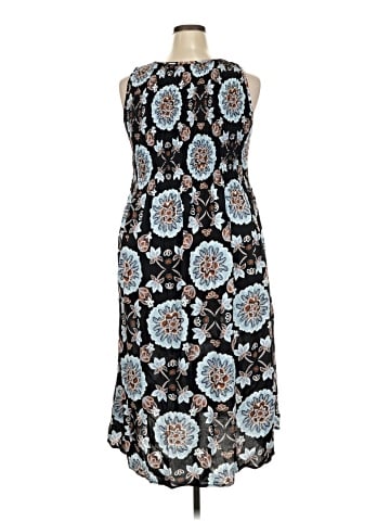 Croft & Barrow Casual Dress (view 2)
