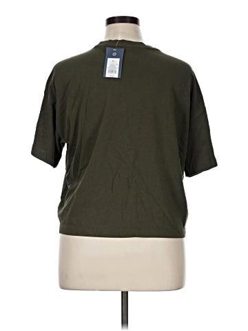 Universal Thread Short Sleeve T-Shirt (view 2)