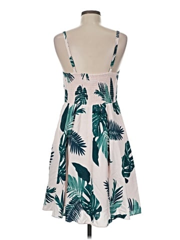 Old Navy Casual Dress (view 2)