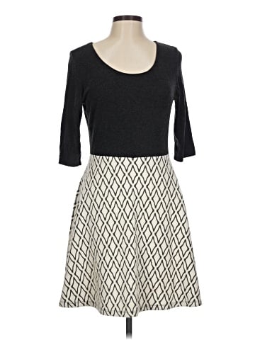 Le Lis Casual Dress (view 1)