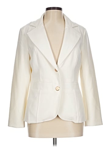 Courage. b Blazer (view 1)