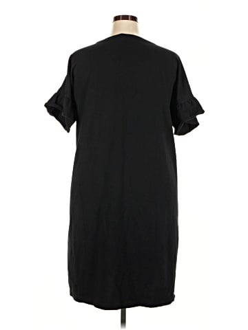 Old Navy Casual Dress (view 2)