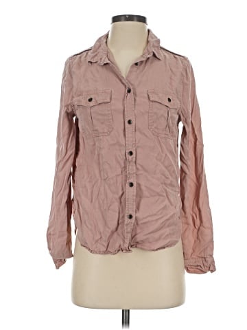 Universal Thread Long Sleeve Button-Down Shirt (view 1)