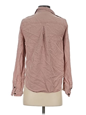 Universal Thread Long Sleeve Button-Down Shirt (view 2)