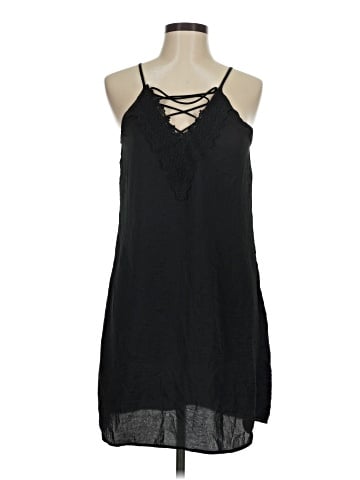 Eyeshadow Sleeveless Blouse (view 1)