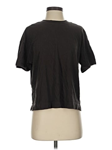 Old Navy Short Sleeve T-Shirt (view 1)