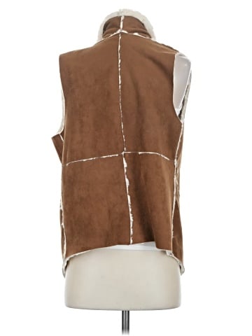 Leo & Nicole Faux Fur Vest (view 2)