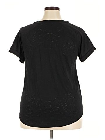 Rock & Republic Short Sleeve T-Shirt (view 2)