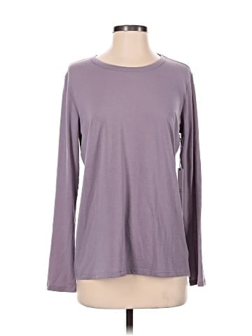 Alo Yoga Long Sleeve T-Shirt (view 1)