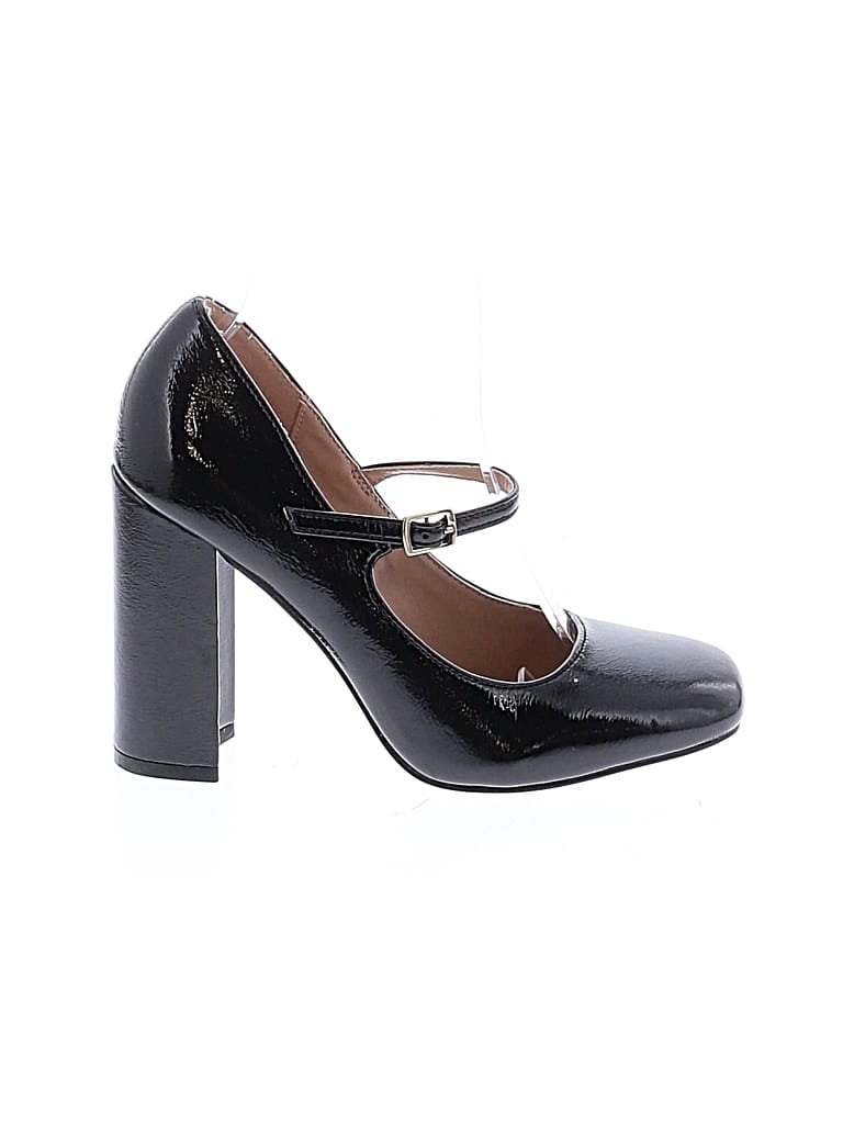 Pre-owned Bcbgeneration Heels In Black
