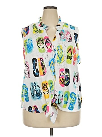 Onque Casuals Sleeveless T-Shirt (view 1)