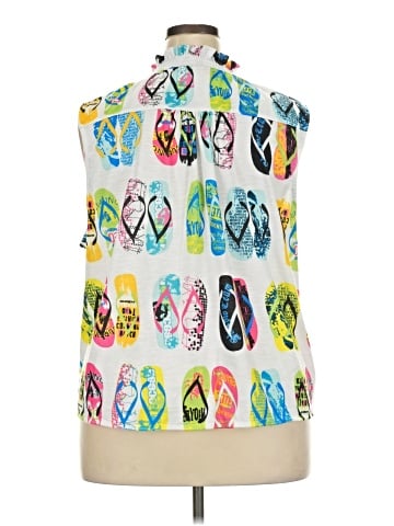 Onque Casuals Sleeveless T-Shirt (view 2)