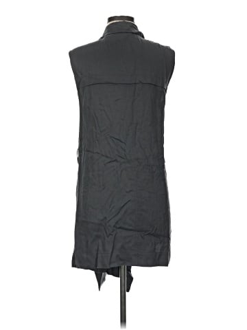 C&C California Sleeveless Button-Down Shirt (view 2)