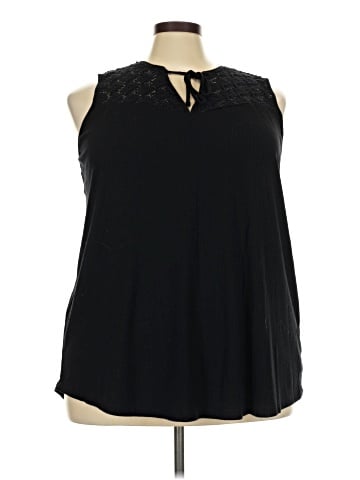 Torrid Sleeveless T-Shirt (view 1)