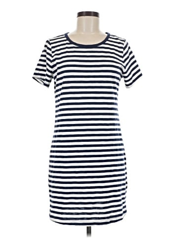 Old Navy Casual Dress (view 1)
