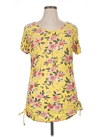 Bobbie Brooks Short Sleeve T-Shirt (view 1)