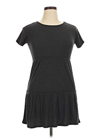 Old Navy Casual Dress (view 1)