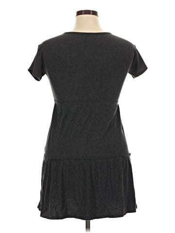 Old Navy Casual Dress (view 2)