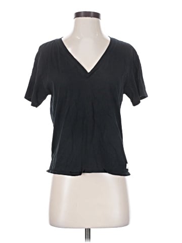Vuori Short Sleeve T-Shirt (view 1)