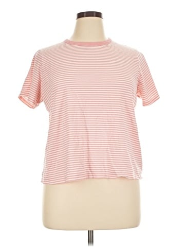Old Navy Short Sleeve T-Shirt (view 1)