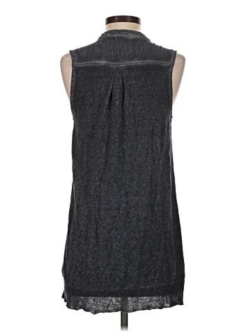 Moth Sleeveless Button-Down Shirt (view 2)