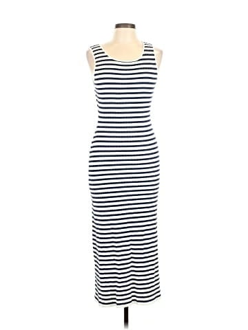Le Lis Casual Dress (view 1)