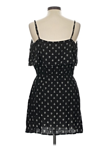 Old Navy Casual Dress (view 2)