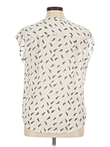 Fun2Fun Short Sleeve Blouse (view 2)