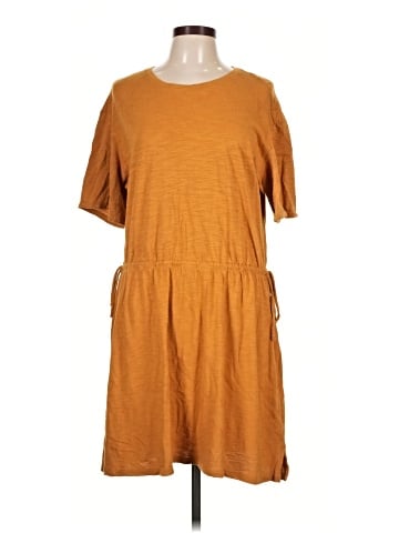 Old Navy Casual Dress (view 1)