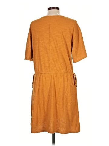 Old Navy Casual Dress (view 2)