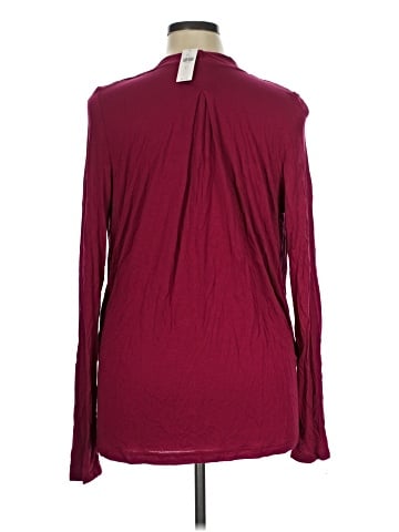 Akemi + Kin Long Sleeve T-Shirt (view 2)