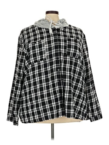 In'Voland Poncho (view 1)