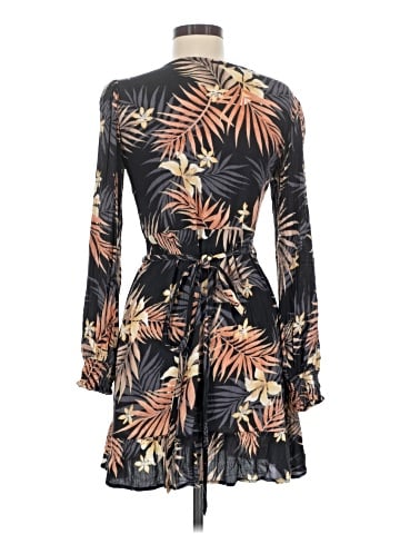 Billabong Casual Dress (view 2)