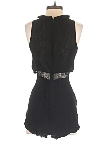 Pins and Needles Sleeveless Top (view 2)