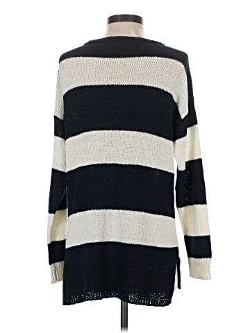 TWO by Vince Camuto Long Sleeve Top (view 2)