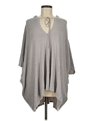 Lovestitch Poncho (view 1)
