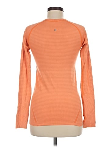 Lululemon Athletica Long Sleeve T-Shirt (view 2)