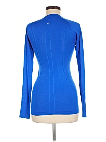 Lululemon Athletica Long Sleeve T-Shirt (view 2)