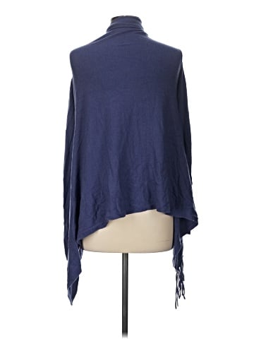 Lovestitch Poncho (view 2)