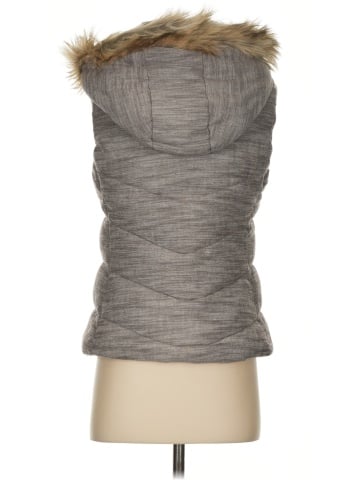 Gap Outlet Vest (view 2)