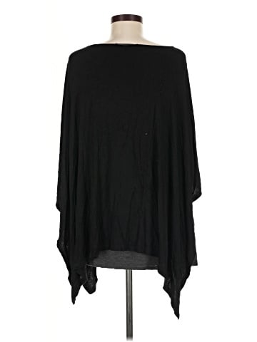 Capote Poncho (view 2)