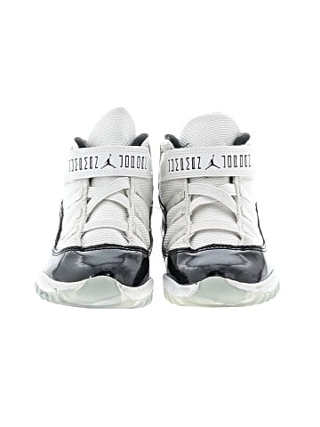 Air Jordan Sneakers (view 2)