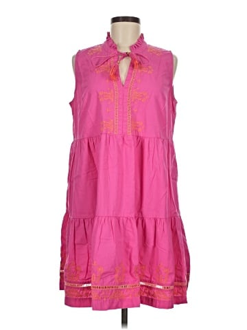 Crown & Ivy Casual Dress (view 1)