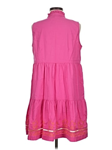 Crown & Ivy Casual Dress (view 2)