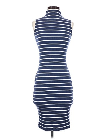 Amour Vert Casual Dress (view 1)