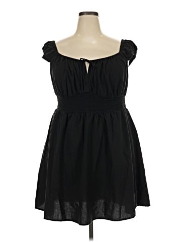 Old Navy Casual Dress (view 1)