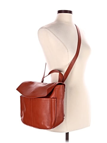 Cuyana Messenger (view 2)