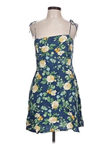Old Navy Casual Dress (view 1)