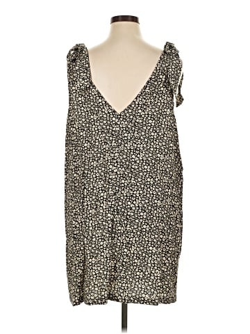 H&M Casual Dress (view 2)